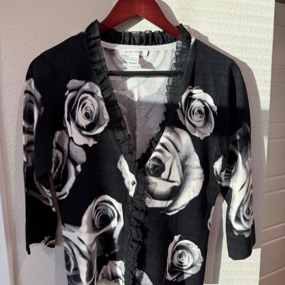 Striking black & white cardigan